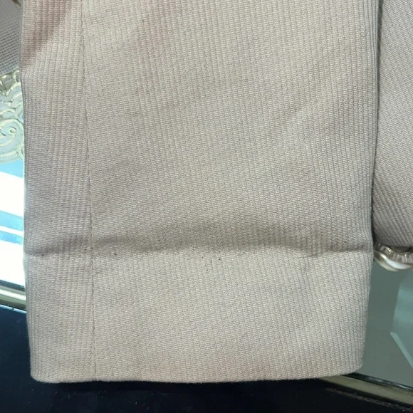 Theory beige blazer - Picture 4 of 4